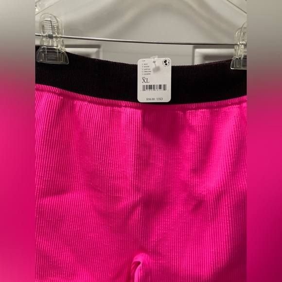 🚫Sold🚫 on Crosspost-NWT XL Free People Movement Prajna Short - Picture 6 of 9